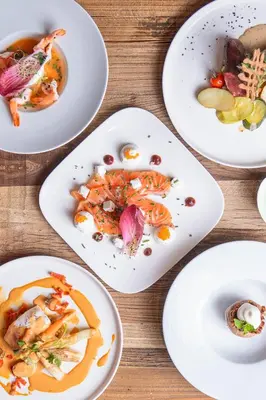 Nourriture dans l'hôtel ou à proximité
