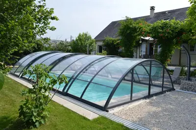 Piscine de l'établissement Au Coeur Du Bien Etre, chambre d'hôtes avec piscine chauffée et couverte, SPA, sauna, massages ou située à proximité