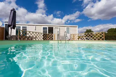 Piscine de l'établissement Résidence de vacances Villa Cottage ou située à proximité