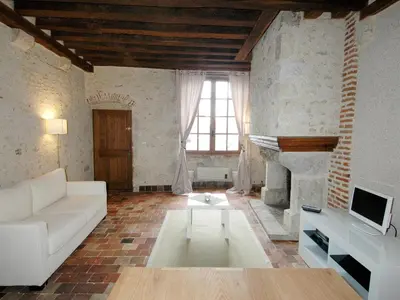 Coin salon dans l'établissement Appart'Tourisme Blois Châteaux de la Loire