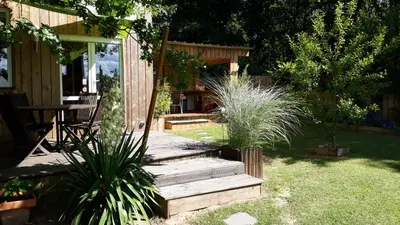 Jardin de l'établissement Gîte de la Rotterie