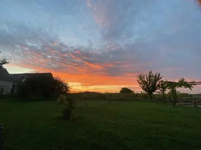 Lever ou coucher de soleil vu de le B&B/chambre d'hôtes ou à proximité