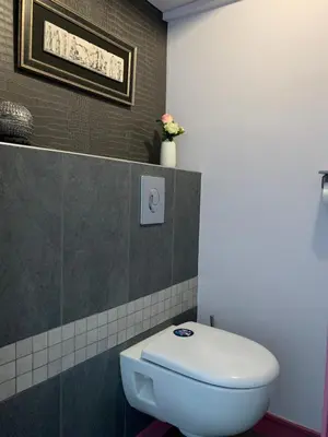 Salle de bains dans l'établissement Les Lamartine-chambres d'hôtes