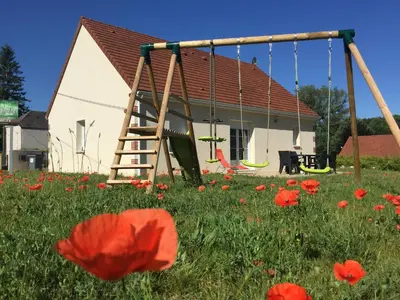 Jardin de l'établissement Gîte de Roches Hibou