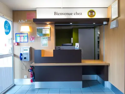 Hall ou réception de l'établissement B&B HOTEL Tours Nord 1 Val de Loire