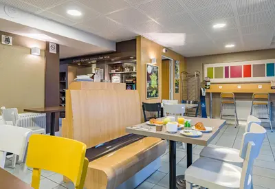 Coin salon dans l'établissement B&B HOTEL Tours Nord 1 Val de Loire