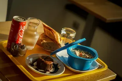 Nourriture dans l'hôtel ou à proximité
