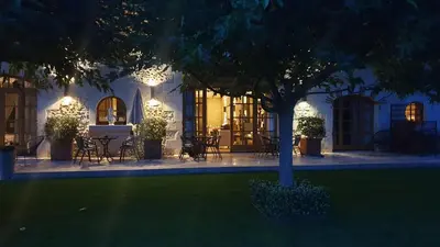 Jardin de l'établissement Les Loges de Saint Eloi- Gîtes