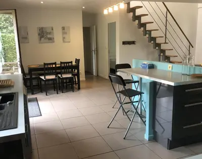 Coin salon dans l'établissement chateaugite