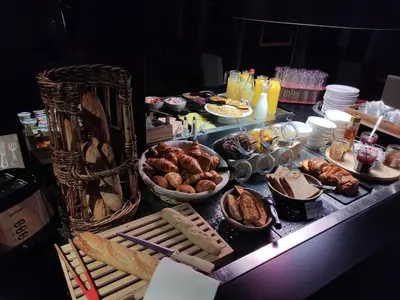 Nourriture dans l'hôtel ou à proximité
