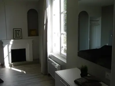 Télévision ou salle de divertissement dans l'établissement Domaine des Aubuis