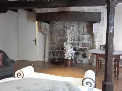 Coin salon dans l'établissement La Maison Rouge