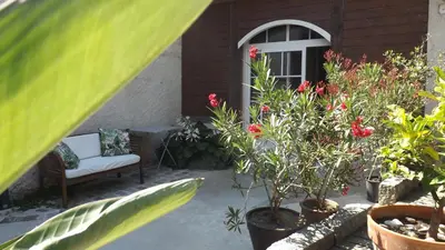 Jardin de l'établissement Suite Luzilloise