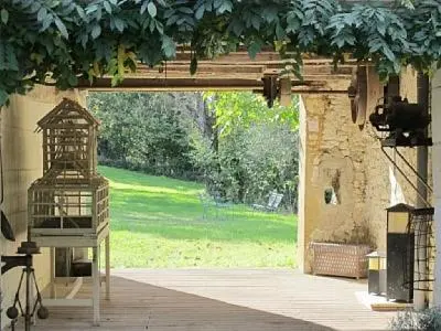 Jardin de l'établissement Le four à pain