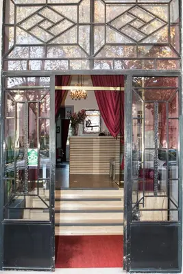Restaurant ou autre lieu de restauration dans l'établissement Hotel Mirabeau