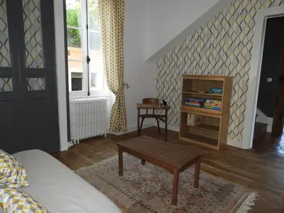 Bibliothèque dans la maison de vacances