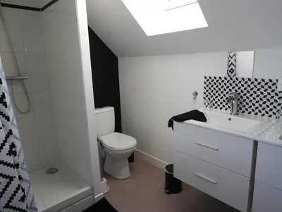Salle de bains dans l'établissement Bellevue