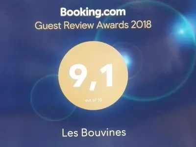 Certificat, récompense, panneau ou autre document affiché dans l'établissement Les Bouvines