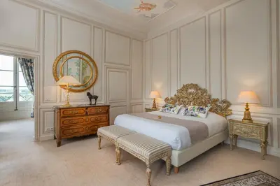 Un ou plusieurs lits dans un hébergement de l'établissement Chateau De Rochecotte