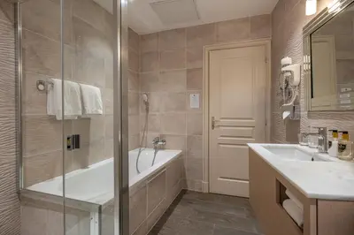 Salle de bains dans l'établissement Chateau De Rochecotte