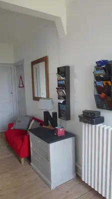 Télévision ou salle de divertissement dans l'établissement Une Maison en Touraine