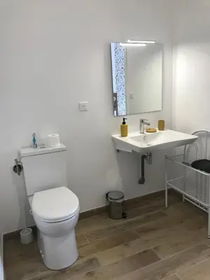 Salle de bains dans l'établissement La Marchanderie