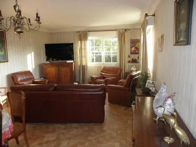 Télévision ou salle de divertissement dans l'établissement La planche pinçon
