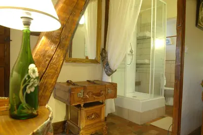 Salle de bains dans l'établissement La Maison de l'Argentier du Roy
