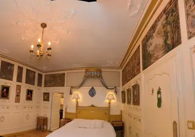 Un ou plusieurs lits dans un hébergement de l'établissement La Maison de l'Argentier du Roy