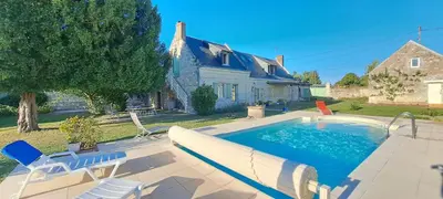 Piscine de l'établissement La Récré ou située à proximité