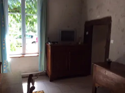 Télévision ou salle de divertissement dans l'établissement Les vaulx
