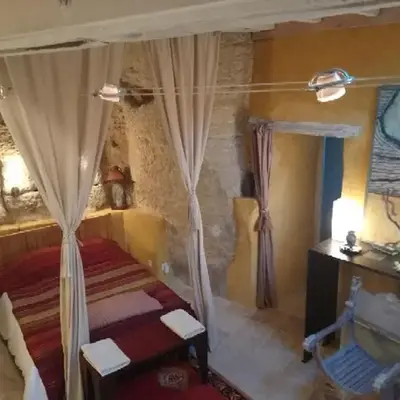 Troglodyte loft