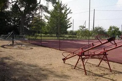 Aire de jeux pour enfants de l'établissement Le Buisson