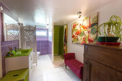 Salle de bains dans l'établissement Le petit secret au pied du zoo