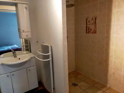 Salle de bains dans l'établissement Gite du Prieure