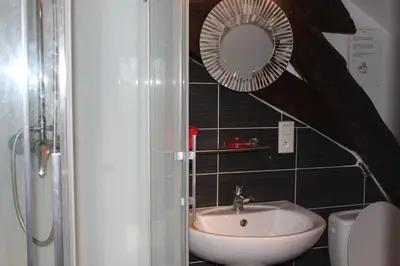 Salle de bains dans l'établissement La Longère du Parc
