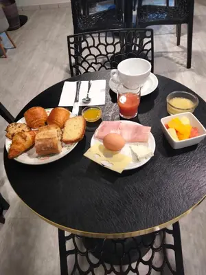 Nourriture dans l'hôtel ou à proximité