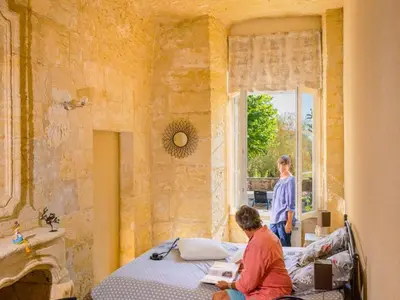 Clients de l'établissement Maison troglodyte de charme avec salle de jeux et spa à Vouvray - FR-1-381-87