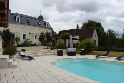 Piscine de l'établissement le petit nid ou située à proximité