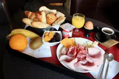 Nourriture dans l'hôtel ou à proximité