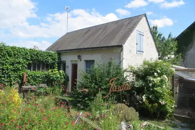 Jardin de l'établissement Maisonnette indépendante