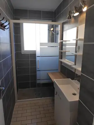 Salle de bains dans l'établissement Le petit Husseau