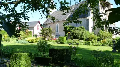 Jardin de l'établissement Le Prieure d'Orchaise