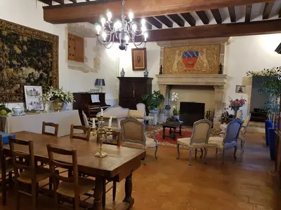 Coin salon dans l'établissement Manoir de la Beunèche - location du manoir entier