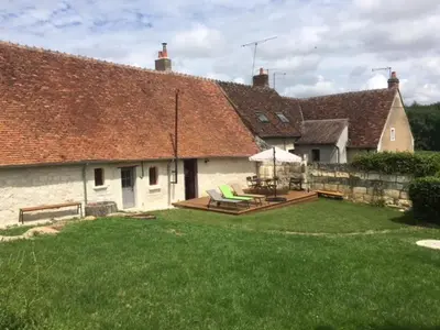 Jardin de l'établissement Gîte des Cochards