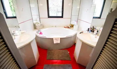 Salle de bains dans l'établissement Le champ du Renne