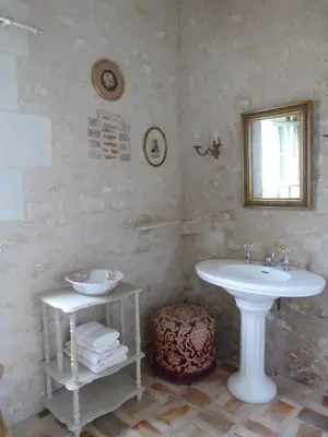 Salle de bains dans l'établissement Le Clos de la Chesneraie