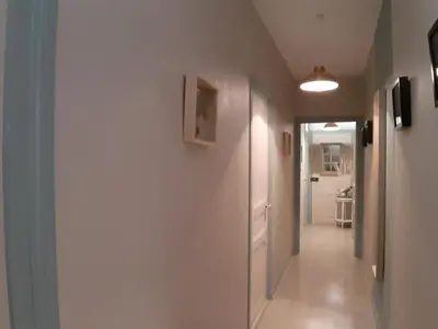 Salle de bains dans l'établissement Charmante maison de campagne près de Tours avec jardin et vélos - FR-1-381-97
