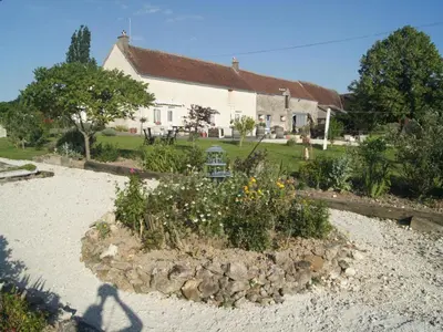 Jardin de l'établissement Gîte en Touraine: Campagne, 3 Chambres, Près de Chenonceau - FR-1-381-121