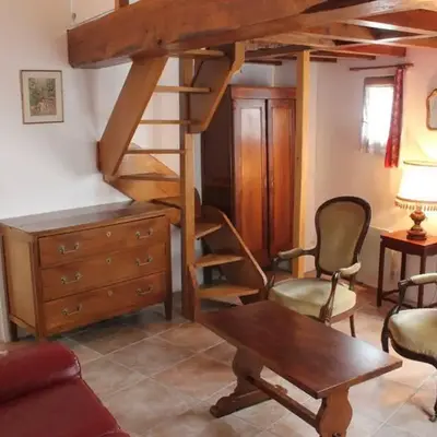 Gîte Médiéval Croglodytique à Loches avec Animaux Acceptés - FR-1-381-162